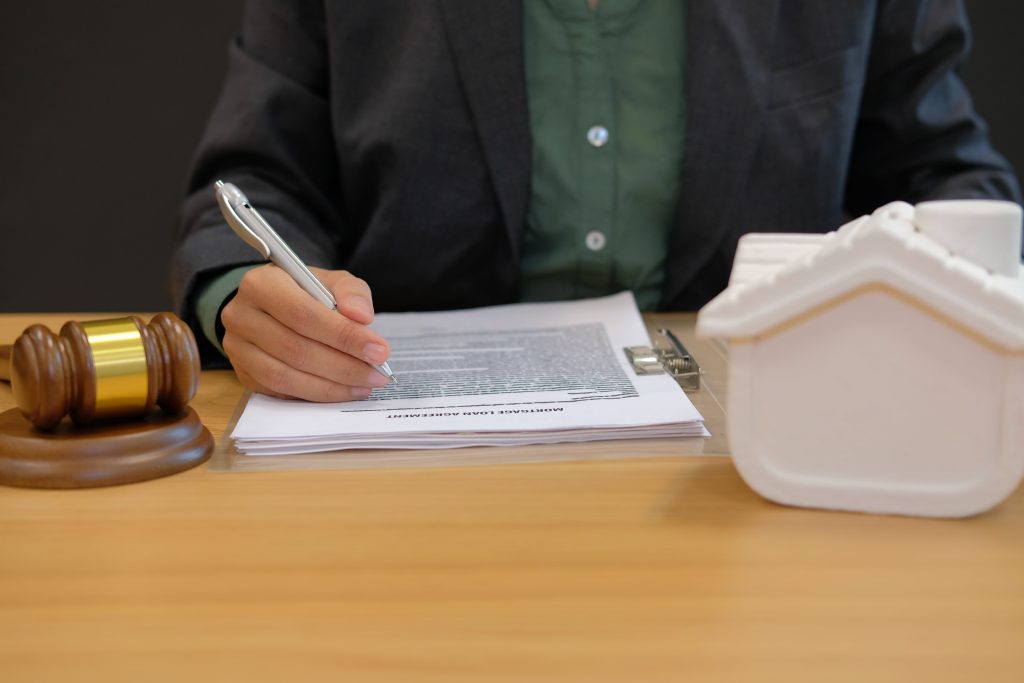 How to Respond to a Civil Summons in Washington Deadlines, Defenses, and Next Steps